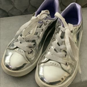 Skechers  memory foam, little girls size 1.5 lace up sneakers. Pre-owned.